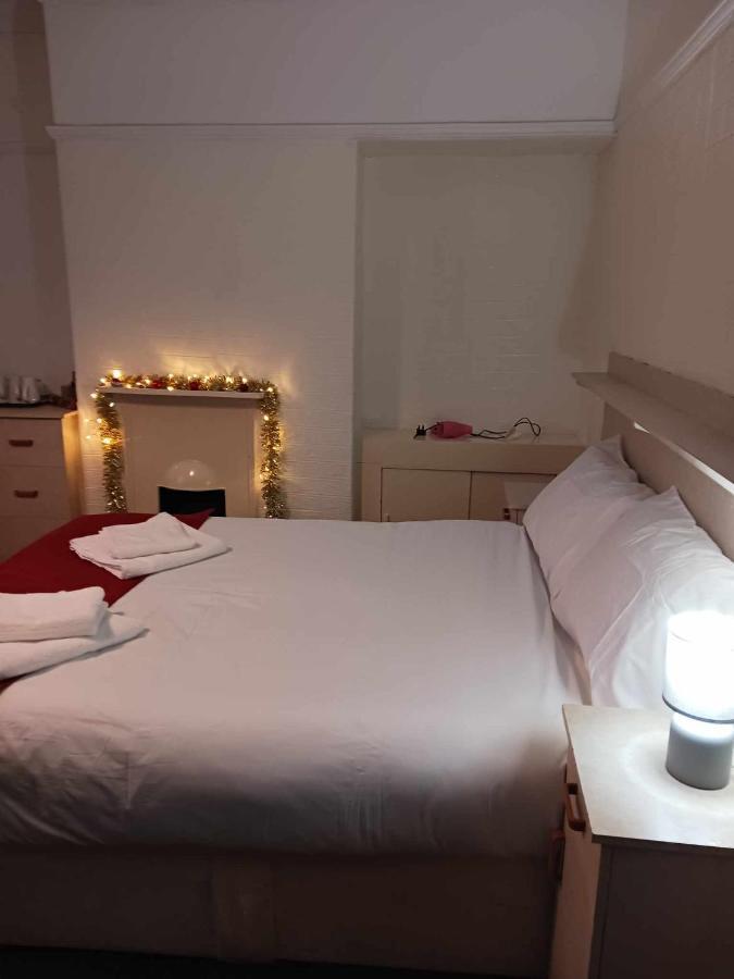 Amarillys Guest House Престън Екстериор снимка