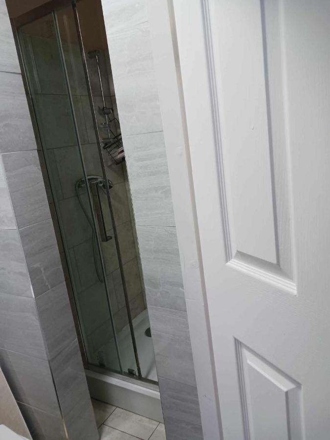Amarillys Guest House Престън Екстериор снимка
