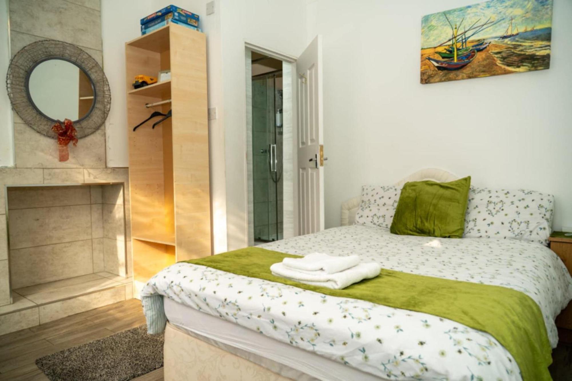 Amarillys Guest House Престън Екстериор снимка